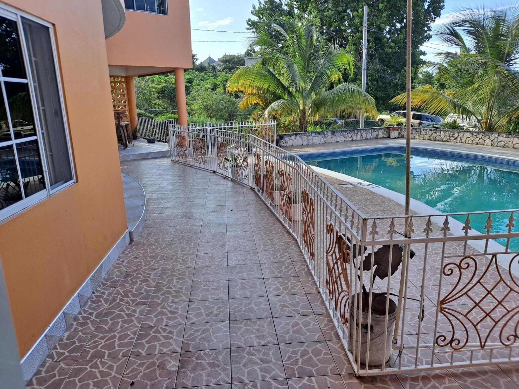 Chaudhry Holiday House Бухта Монтего Экстерьер фото